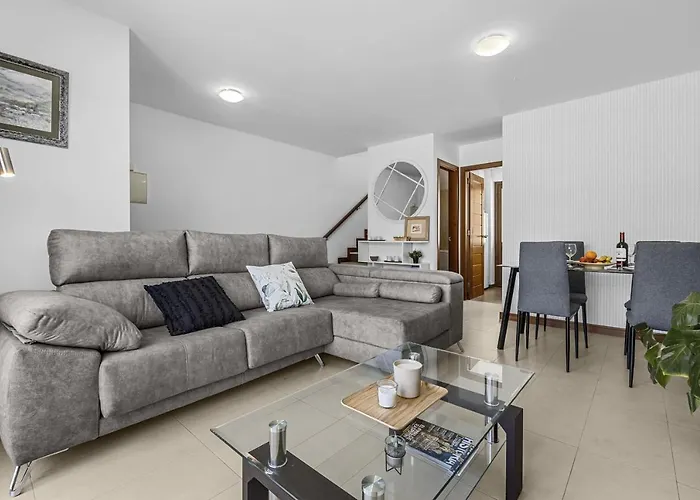 La Malvarrosa * פוארטו קאלרו