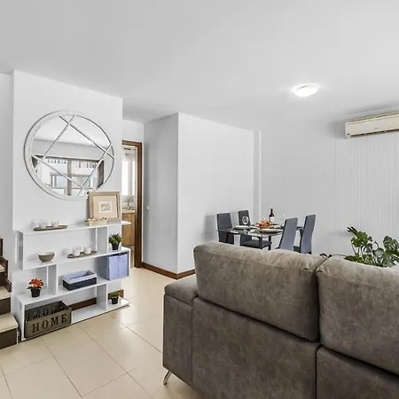 La Malvarrosa Holiday home Puerto Calero